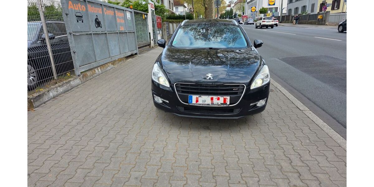 Peugeot 508 208.000 km 5.950 &euro; Offenbach 63071