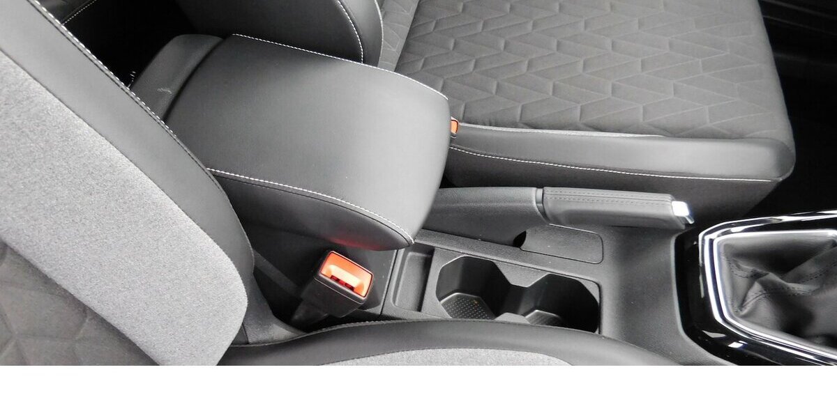 VW T-Cross 1.0 Life Goal BMT TSI Klima Navi 25.800 km 18.990 € Vordorf 38533