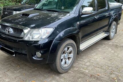 Toyota Hilux 189.000 km 12.900 &euro; Hamburg 20535