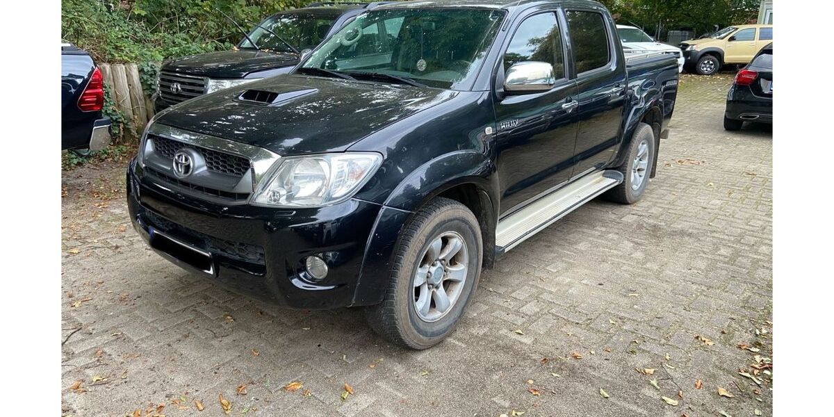 Toyota Hilux 189.000 km 12.900 &euro; Hamburg 20535