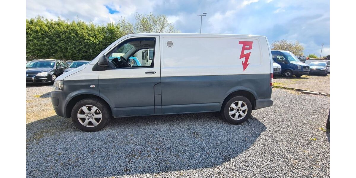 VW T5 Transporter 200.000 km 5.600 &euro; Achim 28832
