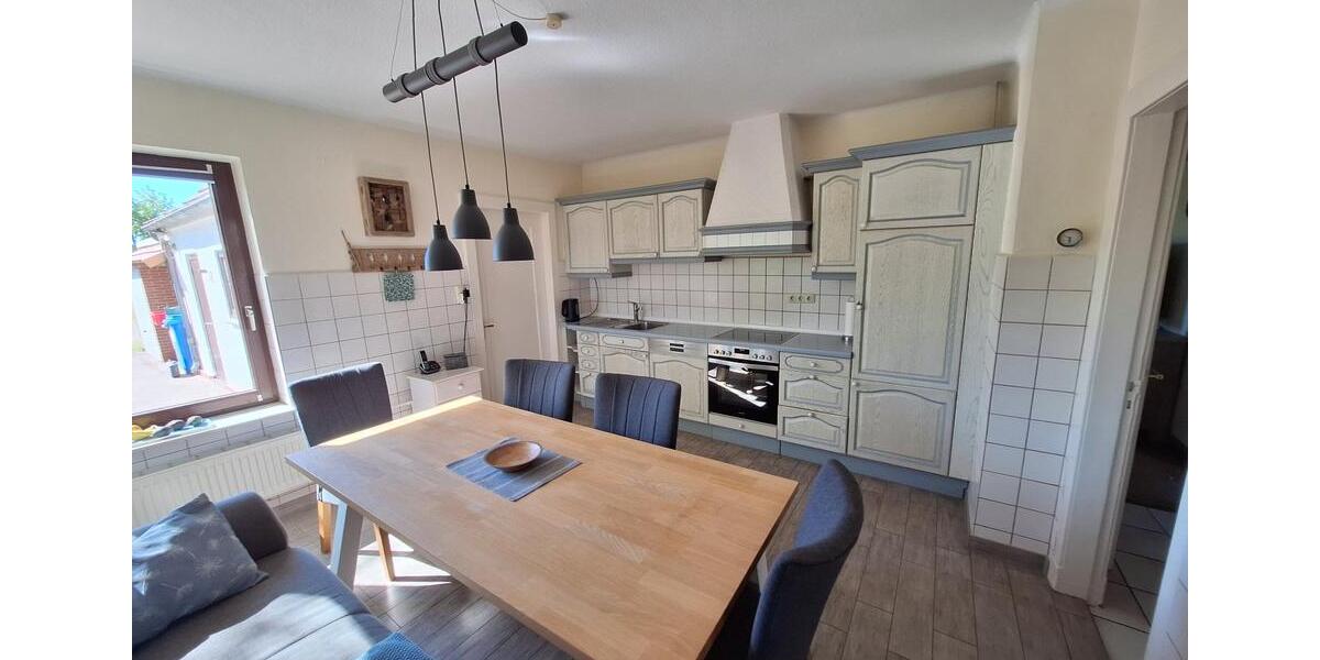 Einfamilienhaus Tellingstedt - 8 Zimmer, 140 m&sup2;, 335.000&euro; | Angebot:26414466