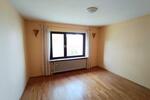 Einfamilienhaus Lollar - 9 Zimmer, 220 m&sup2;, 530.000&euro; | Angebot:26786583
