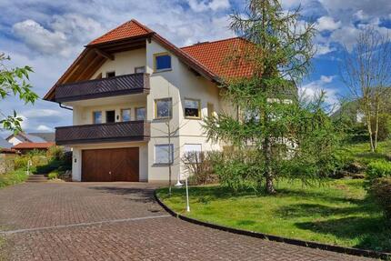 Exklusives Ein-bis Zweifamilienhaus mit Traumhafter Fernsicht zimmer