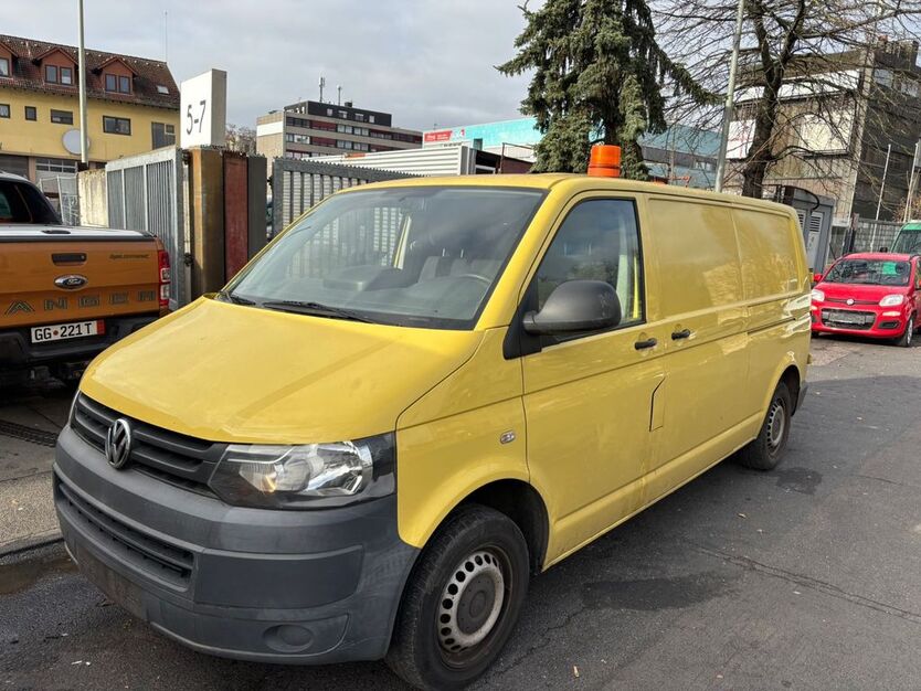 VW T5 Transporter 350.000 km 4.990 € Frankfurt am Main 65933