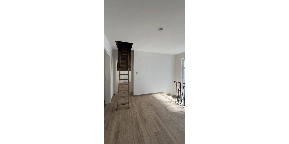 Mehrfamilienhaus, Wohnhaus Eggenfelden - 7 Zimmer, 245 m&sup2;, 650.000&euro; | Angebot:26306511