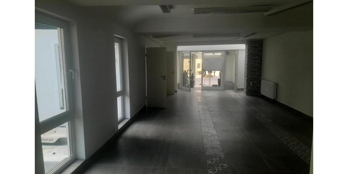 Erdgeschoßwohnung Kriftel - 4 Zimmer, 118 m&sup2;, 1.200&euro; | Angebot:25512381