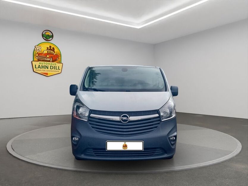Opel Vivaro 116.000 km 10.995 € Eschenburg - Hirzenhain Bahnhof 35713