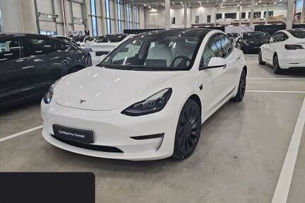 Tesla Model 3 41.468 km 32.000 &euro; Hanau 63457