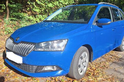Skoda Fabia 76.422 km 8.200 € München 81371