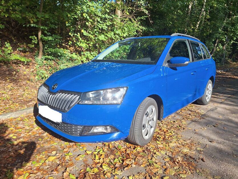 Skoda Fabia 76.422 km 8.200 € München 81371