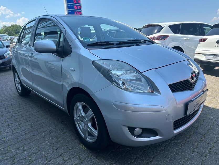 Yaris