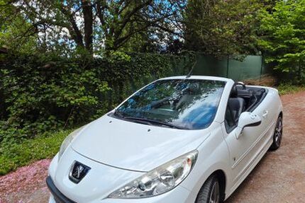 Peugeot 207 93.400 km 5.950 &euro; Taunusstein 65232