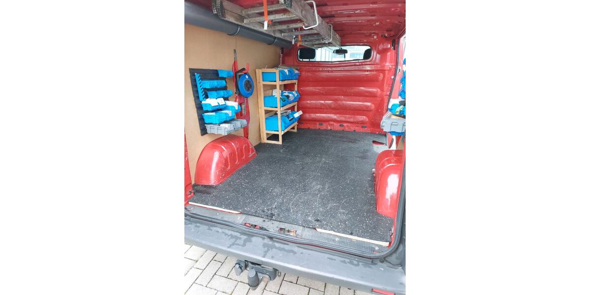 Opel Vivaro 180.000 km 4.500 &euro; Soest 59494