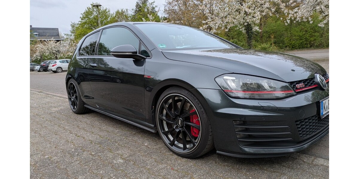VW Golf VII GTI 111.800 km 18.000 &euro; Köln 50667