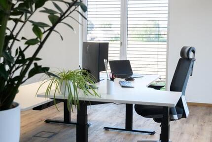 Einzel- und Doppelbüros mit optimaler Verkehrsanbindung zimmer