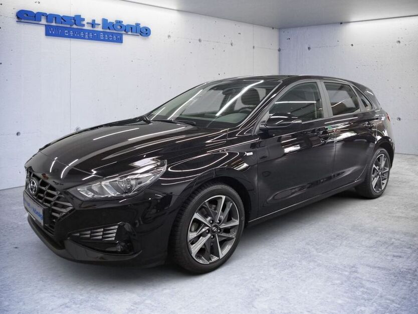 i30