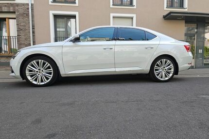 Skoda Superb 28.453 km 31.450 &euro; Hanau 63450