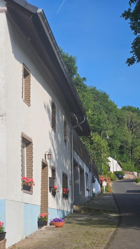 Fixer-Upper in Seffern – Teilrenoviertes und bewohnbares Haus