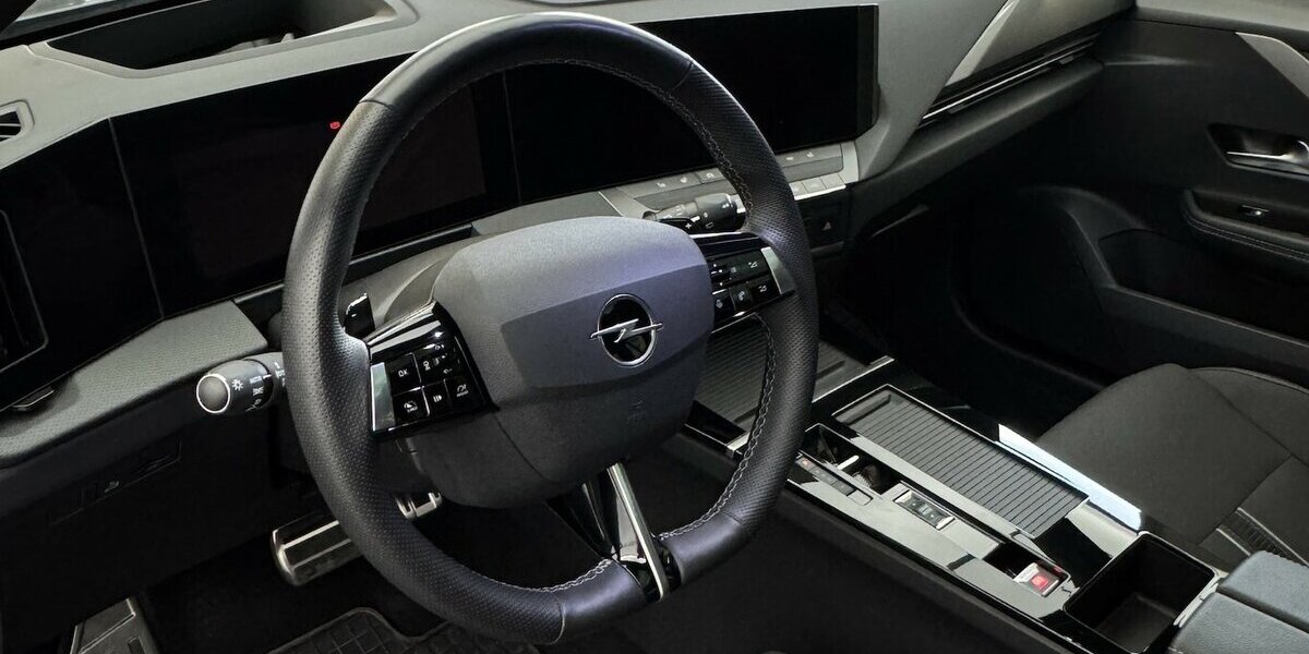 Opel Astra GS 130 Ultimate Full LED 360° Cam Panorama 40.200 km 23.350 &euro; Lich 35423