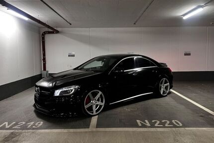 Mercedes CLA 45 AMG