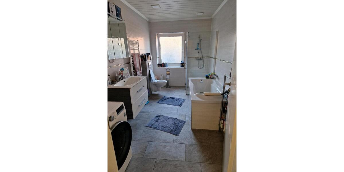 Erdgeschoßwohnung Weyhausen - 3 Zimmer, 104 m&sup2;, 185.000&euro; | Angebot:26461932