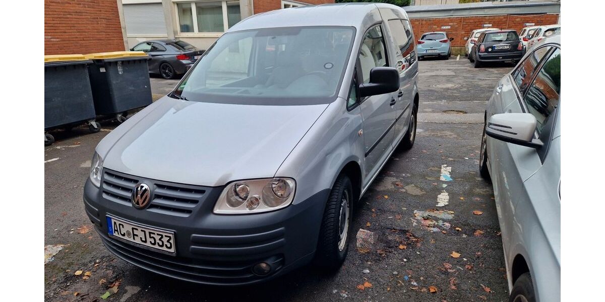 VW Caddy 195.000 km 4.950 &euro; Aachen 52068