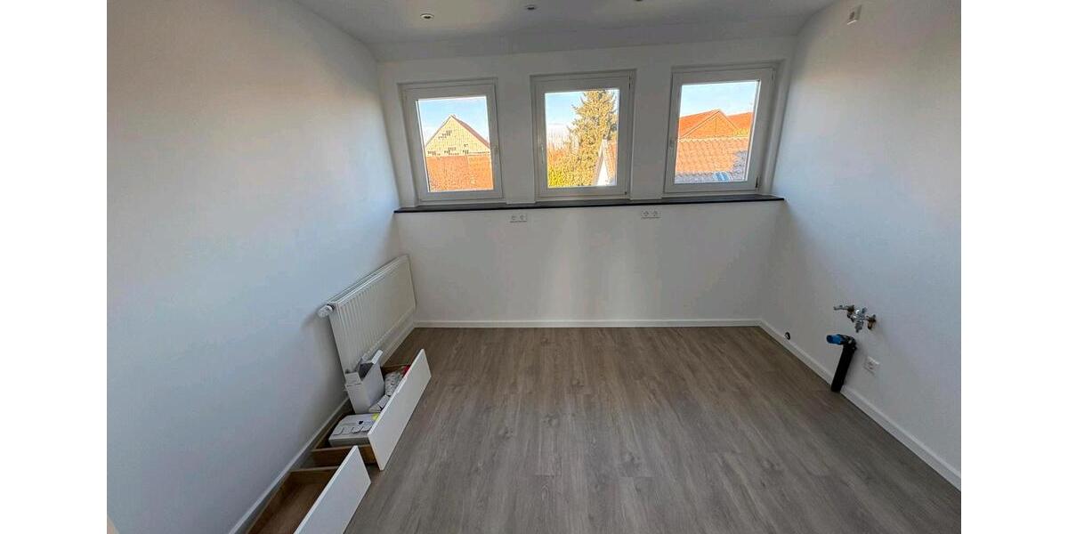 Dachgeschoßwohnung Harsum - 3 Zimmer, 65 m&sup2;, 600&euro; | Angebot:25047513