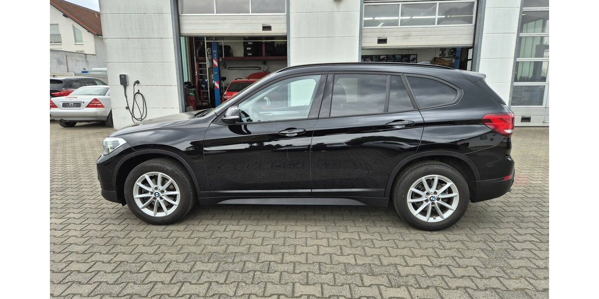 BMW X1 sDrive 18 i Advantage Automatic,Navi 68.650 km 21.690 &euro; Rodgau 63110