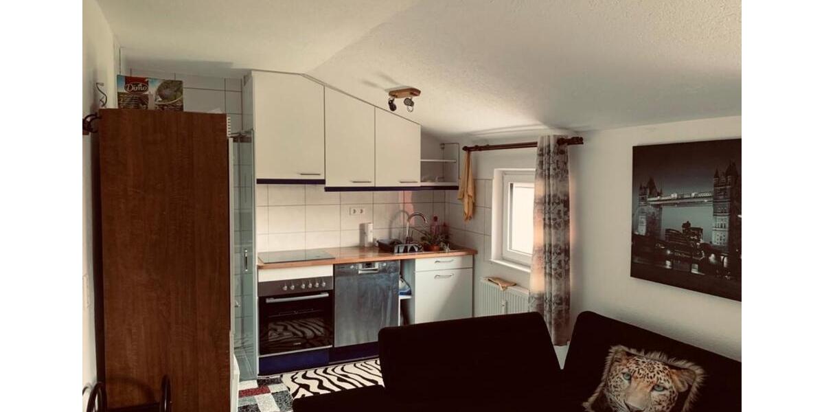 Erdgeschoßwohnung Bad Urach - 2 Zimmer, 32 m&sup2;, 310&euro; | Angebot:25843435