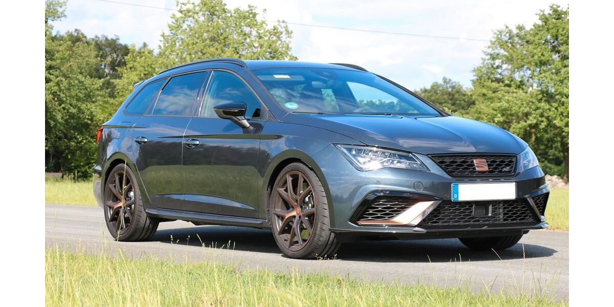 Seat Leon 110.000 km 26.100 € Emskirchen 91448