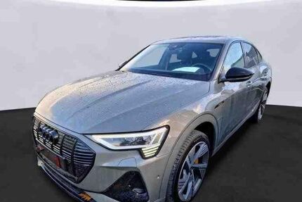 Audi e-tron 69.269 km 35.990 &euro; Hamburg 22047