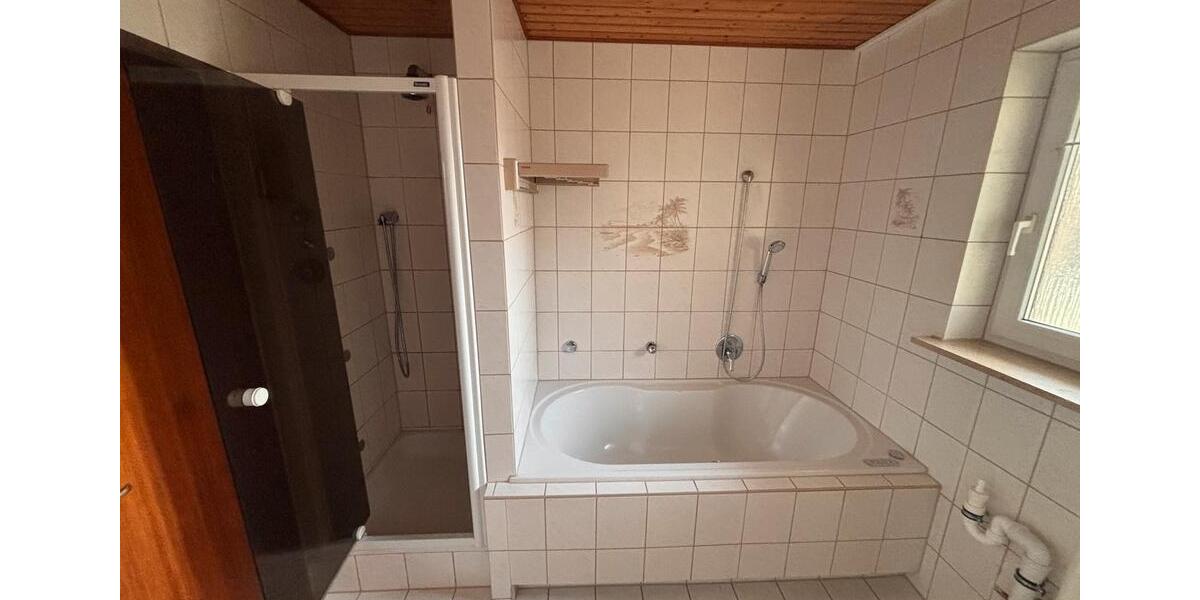 Schöne helle 4 Zimmerwohnung in Reundorf zu vermieten 4 zimmer