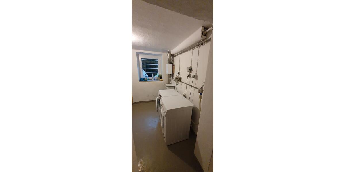 Hochparterre Bad Pyrmont - 4 Zimmer, 100 m&sup2;, 900&euro; | Angebot:26321761