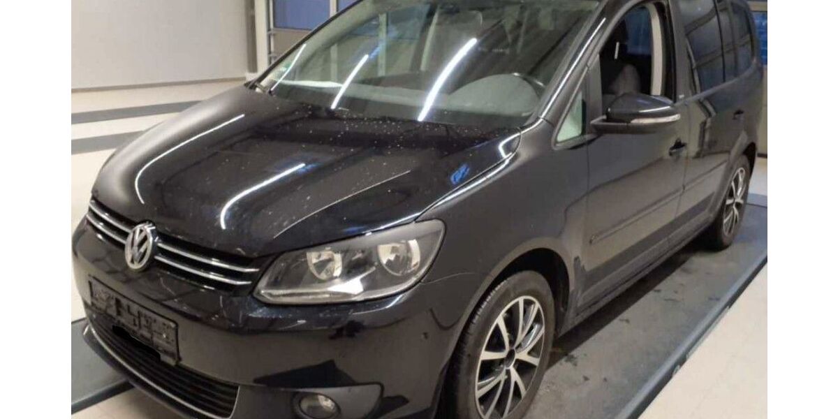 VW Touran 167.500 km 9.990 &euro; Wolfsburg/Vorsfelde 38448