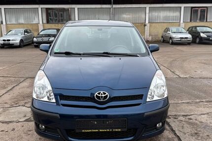 Toyota Corolla Verso 203.111 km 4.200 &euro; Dresden 01159