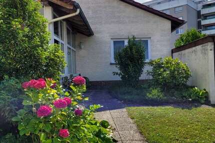 Haus Dreieich - 9 Zimmer, 236 m&sup2;, 870.000&euro; | Angebot:24892532