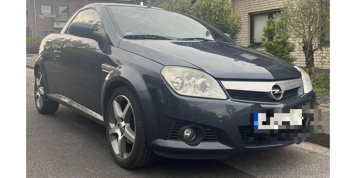 Opel Tigra 124.500 km 2.950 &euro; Neuss 41472