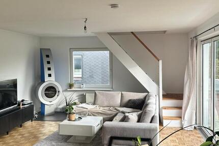 Modernisierte Maisonettewhg mit EBK & Stellplätzen – Einzug 0126 zimmer