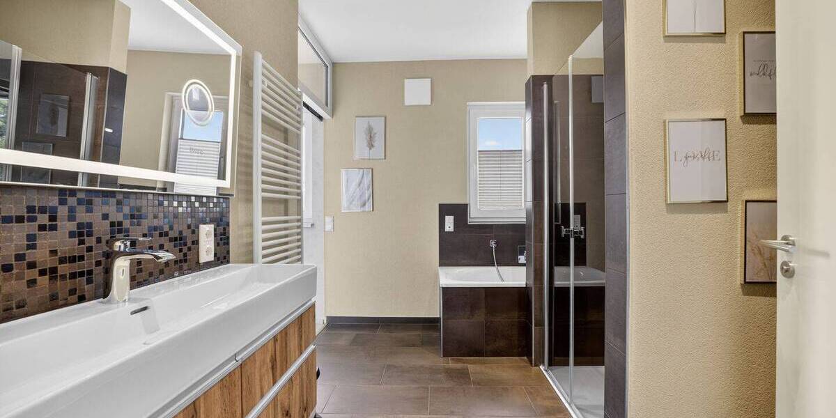 Bungalow Bekond - 4 Zimmer, 130 m&sup2;, 579.000&euro; | Angebot:26902270