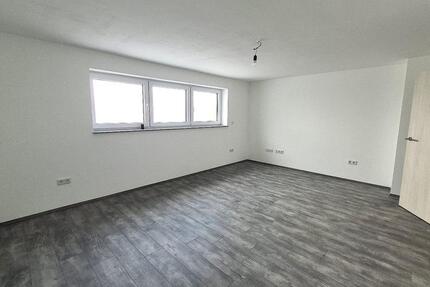 Wohnung Bad Neustadt an der Saale - 2.5 Zimmer, 62 m&sup2;, 630&euro; | Angebot:26399547