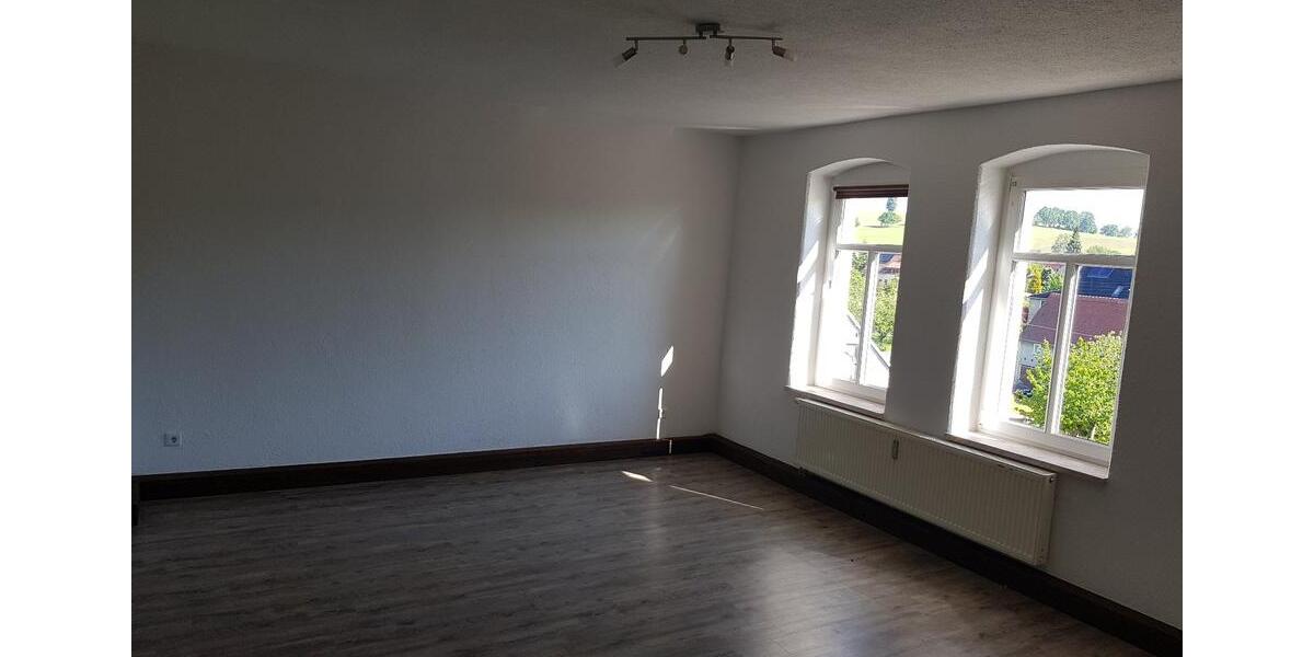 Etagenwohnung Neustadt in Sachsen - 2 Zimmer, 75 m&sup2;, 450&euro; | Angebot:26185908