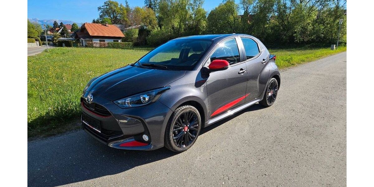 Toyota Yaris 16.578 km 10.000 &euro; Würzburg 97072