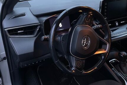 Toyota Corolla 140.000 km 17.100 &euro; Flieden 36103