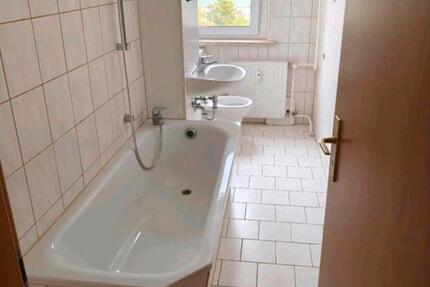 Haus Halle (Saale) Halle-Neustadt - 1 Zimmer, 51 m&sup2;, 450&euro; | Angebot:24580843