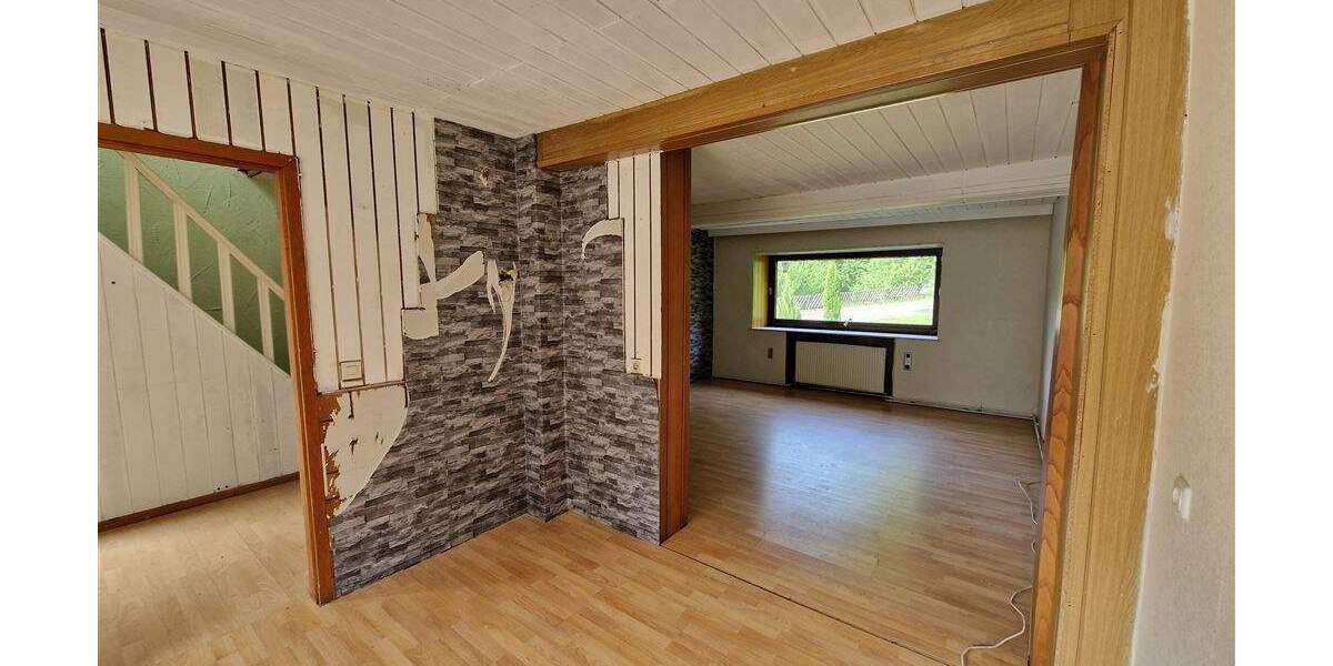 Einfamilienhaus Nonnweiler Braunshausen - 7 Zimmer, 178 m&sup2;, 89.000&euro; | Angebot:25523754