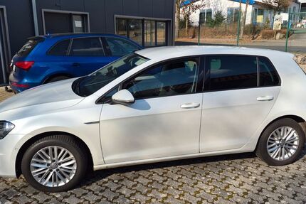 VW Golf 135.000 km 10.900 &euro; Flieden 36103