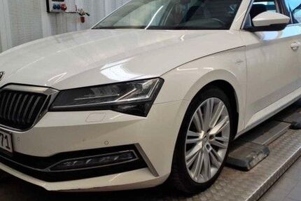 Skoda Superb 244.401 km 16.750 &euro; Budenheim 55257