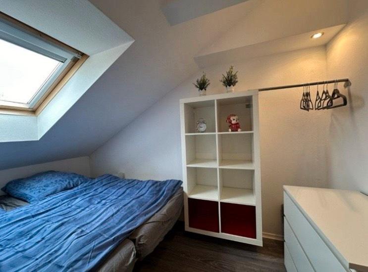 Dachgeschoßwohnung Vaterstetten Baldham - 1 Zimmer, 39 m&sup2;, 900&euro; | Angebot:24818026