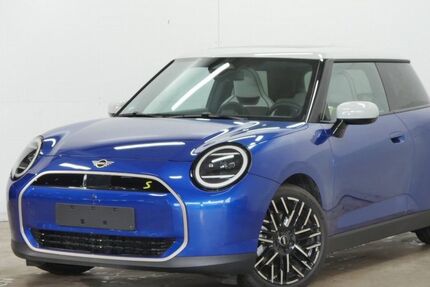 Mini Cooper SE 3.500 km 31.350 € Kirchseeon 85614